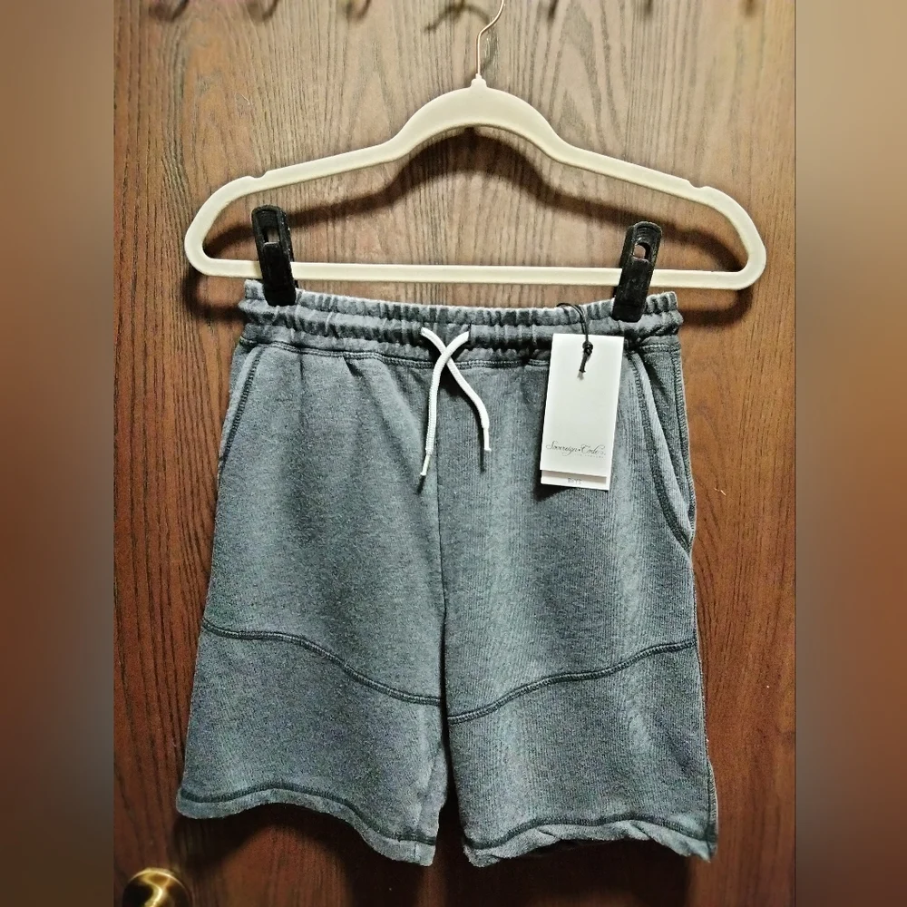 **FLAWED** NWT Boy's Sovereign Code Sweatshorts